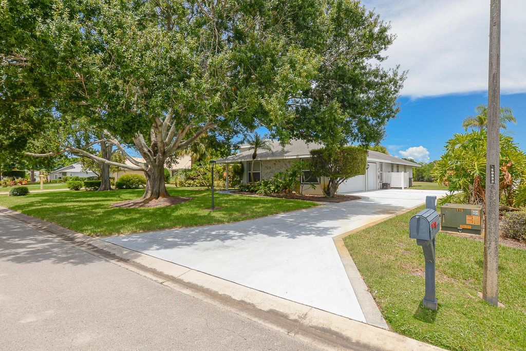 Photo of 4338 Gator Trace Circle, Fort Pierce, FL 34982 (MLS # R11114343)