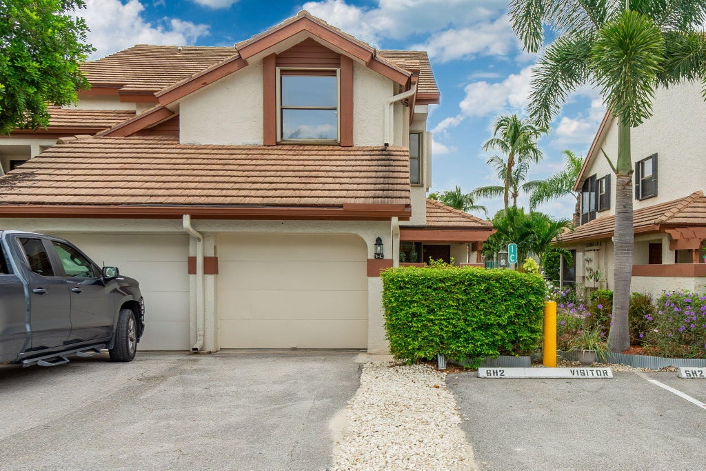 Photo of 12660 Shoreline Drive, Wellington, FL 33414 (MLS # B26083024)