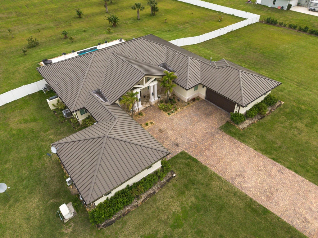 Photo of 2990 Johnston Road, Fort Pierce, FL 34951 (MLS # R11065630)