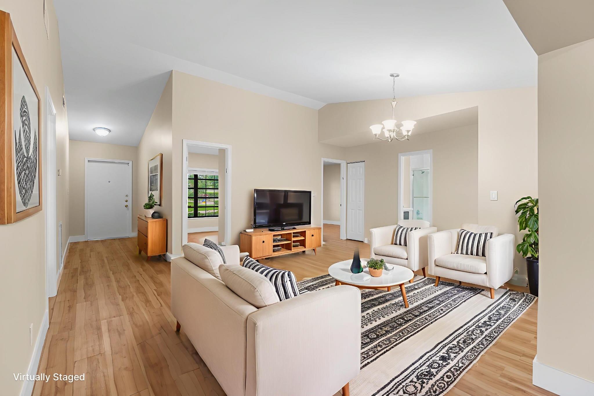 7836 Cloverfield Cir