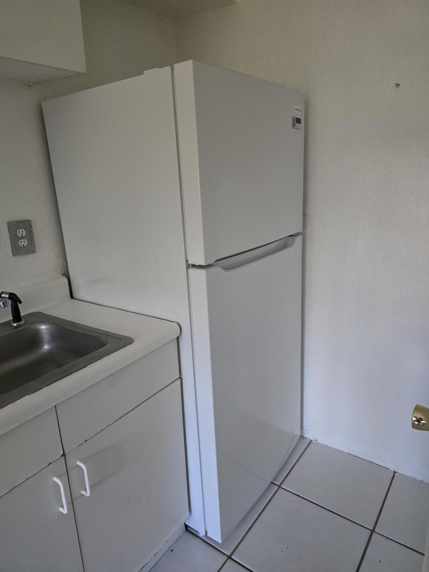 HOLLY HEIGHTS - Residential Lease