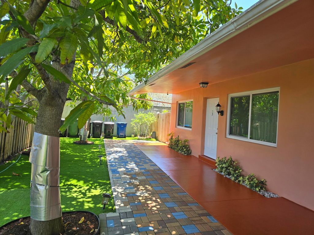 Photo of 1448 Holly Heights Drive #3, Fort Lauderdale, FL 33304 (MLS # B26027155)