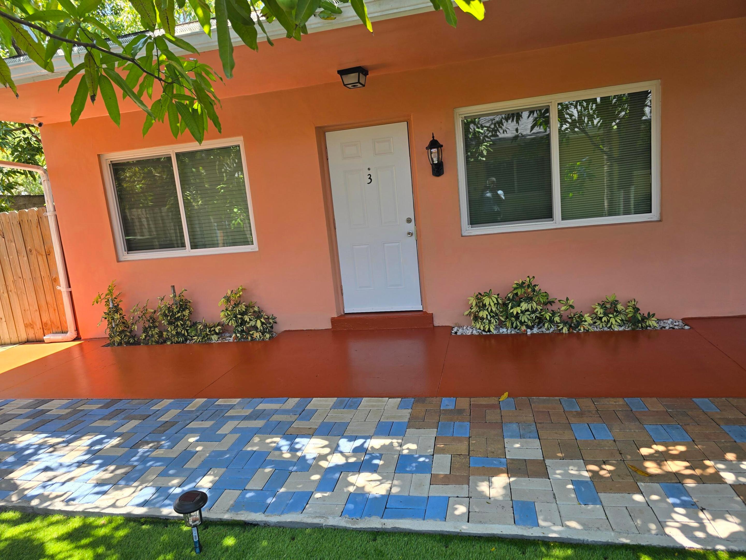 HOLLY HEIGHTS - Residential Lease