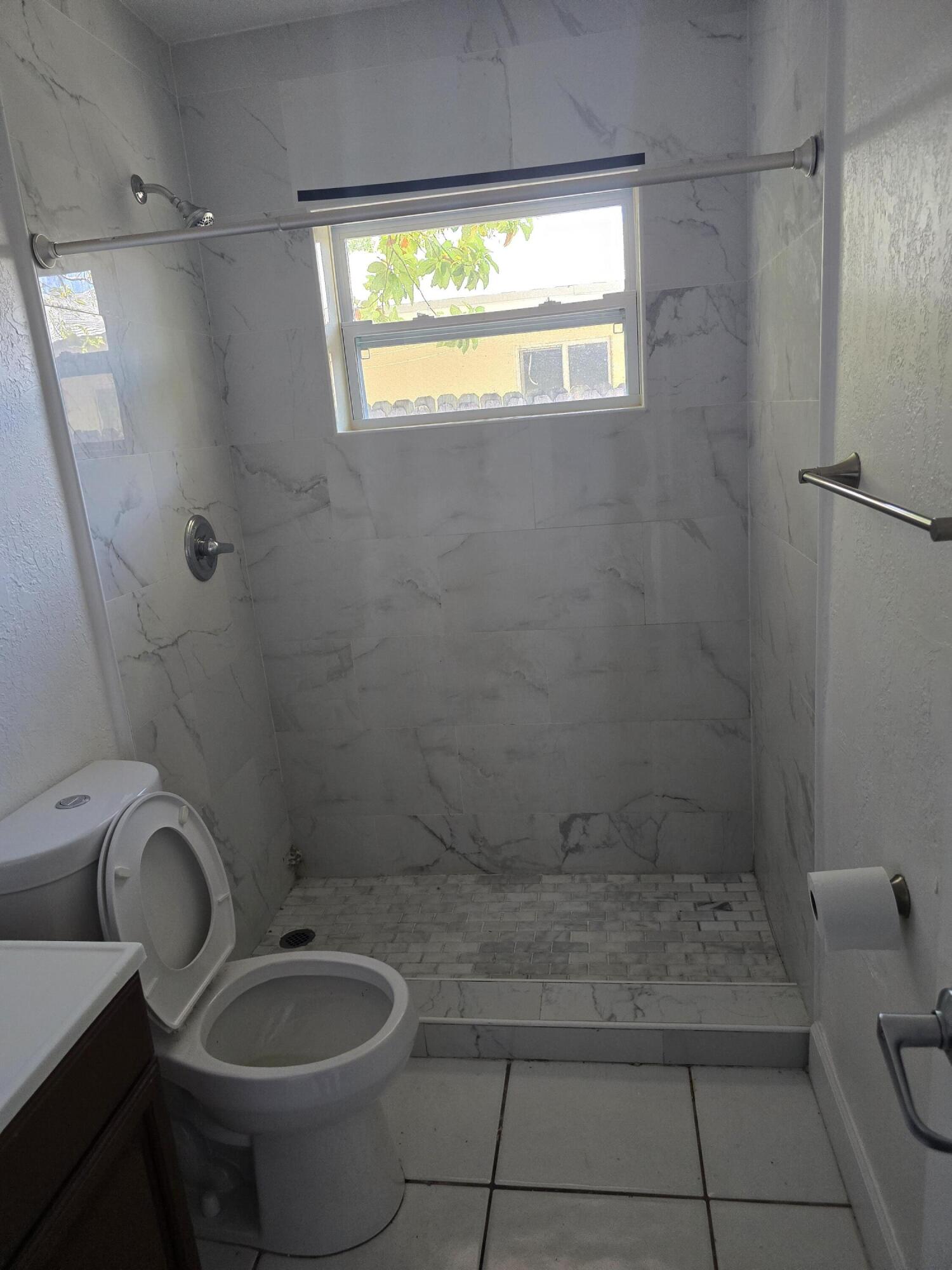 HOLLY HEIGHTS - Residential Lease