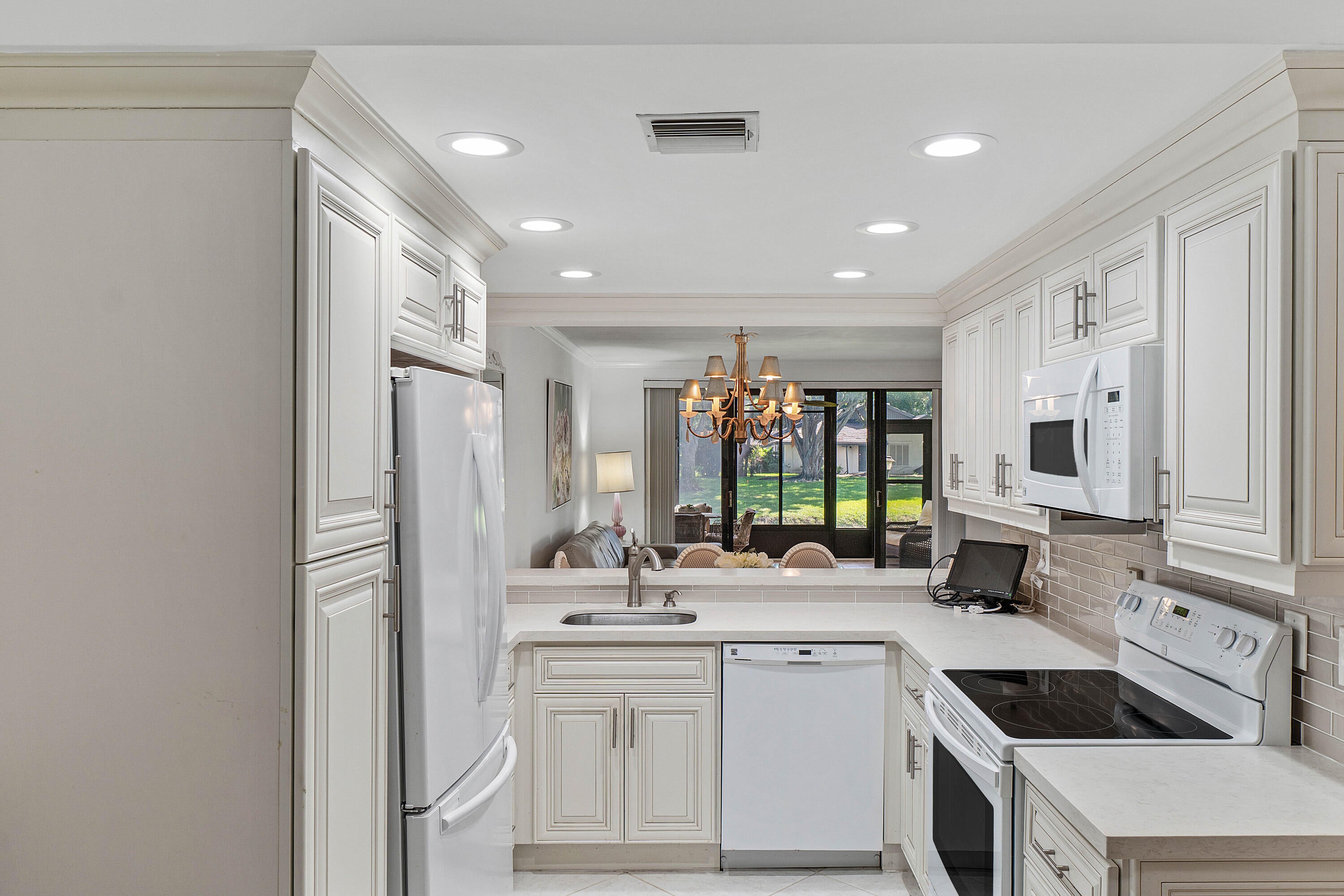 10076 Cedar Point Boulevard 402