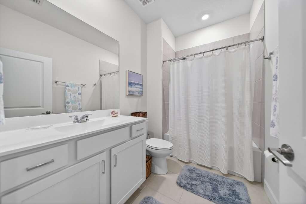 REPLAT OF VERANDA PRESERVE EAST - Residential