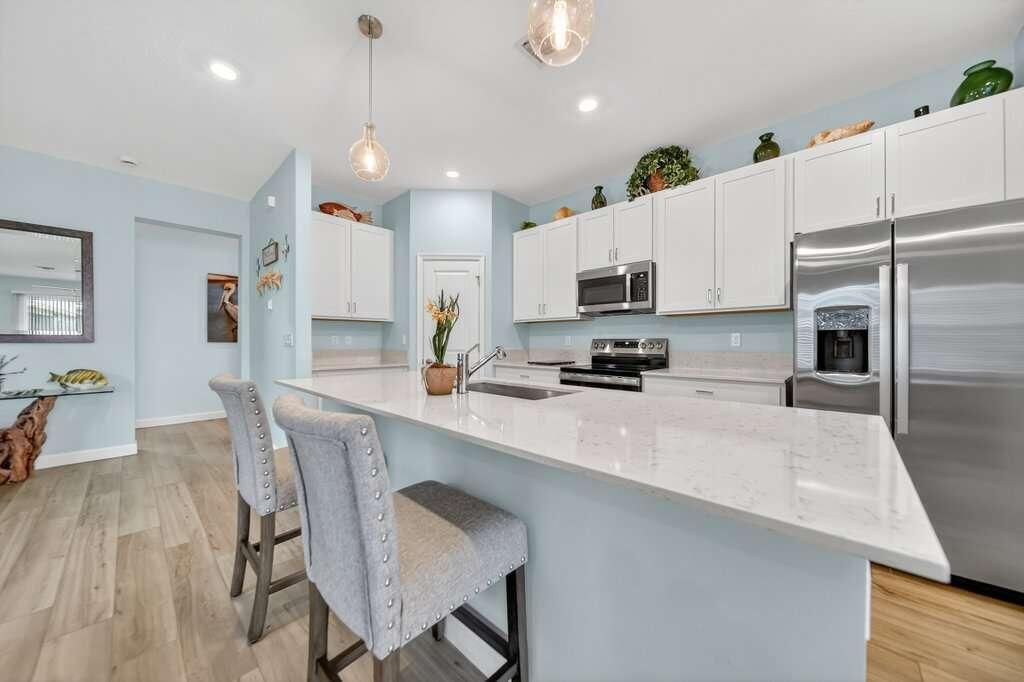 REPLAT OF VERANDA PRESERVE EAST - Residential