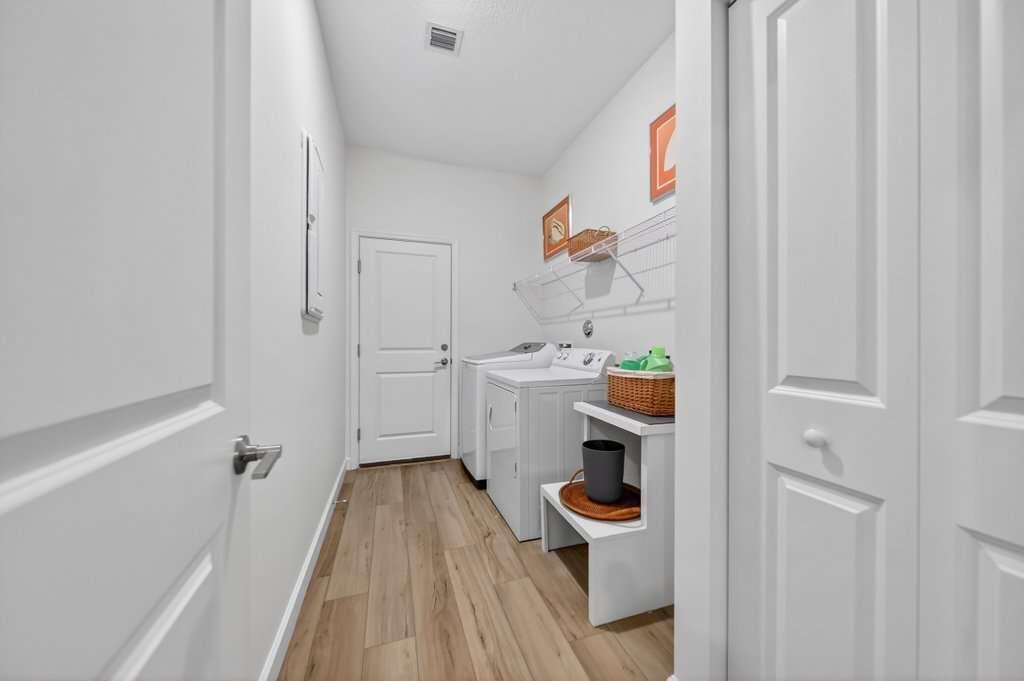 REPLAT OF VERANDA PRESERVE EAST - Residential