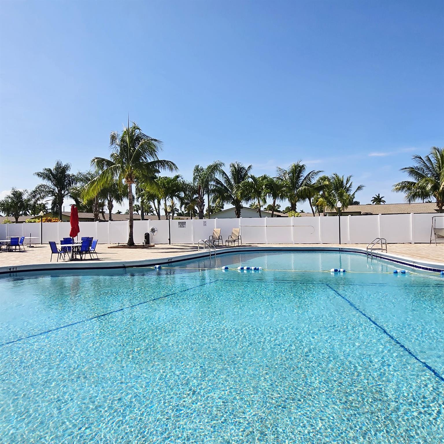 CRESTHAVEN VILLAS 17 COND - Residential Lease