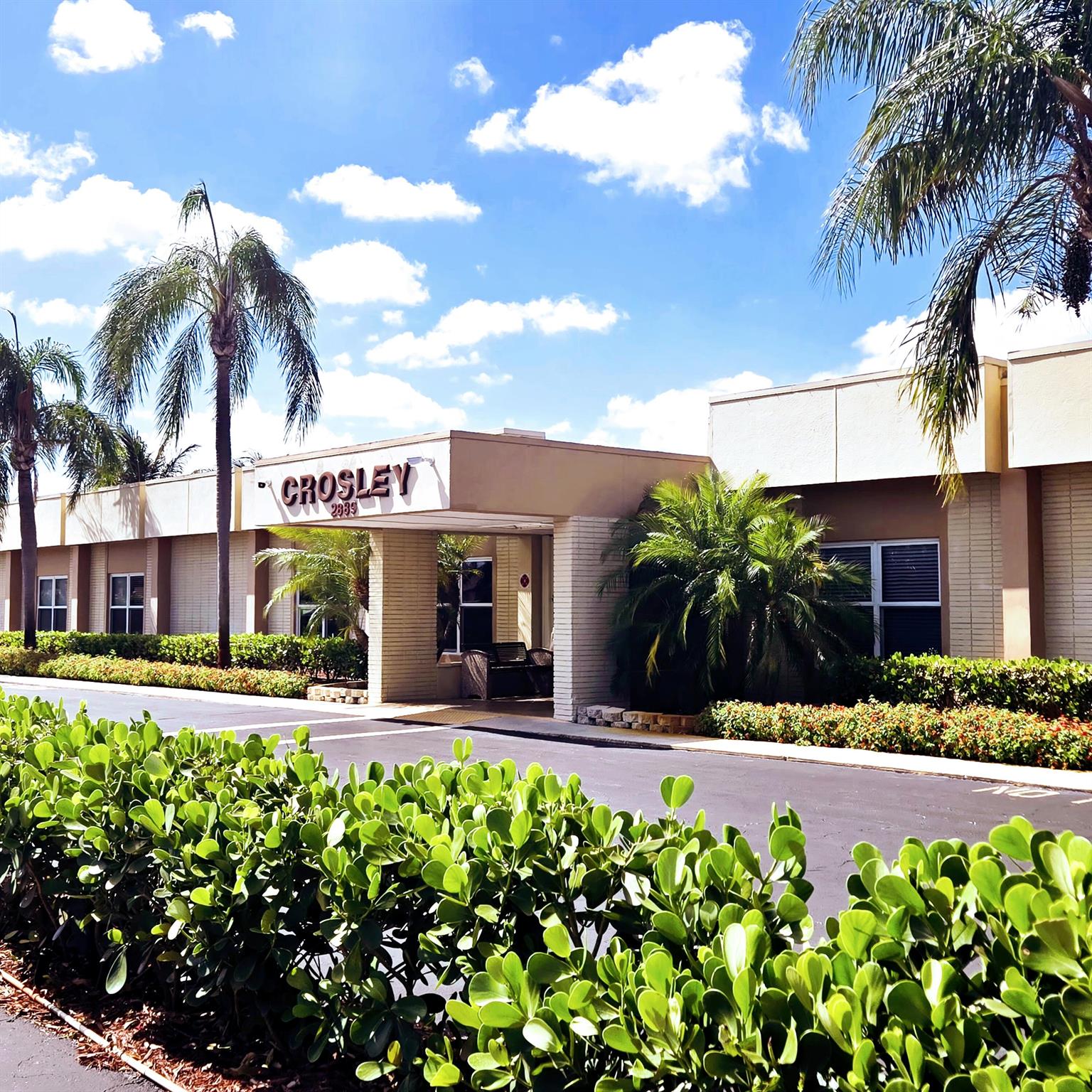 CRESTHAVEN VILLAS 17 COND - Residential Lease