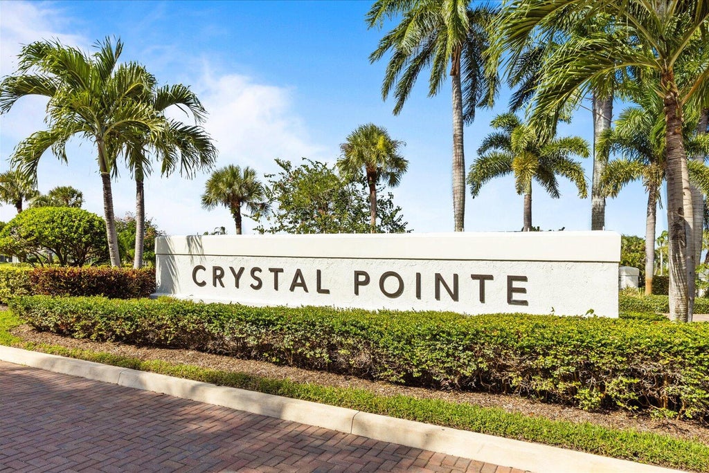 Photo of 2512 La Cristal Circle, Palm Beach Gardens, FL 33410 (MLS # R11150026)