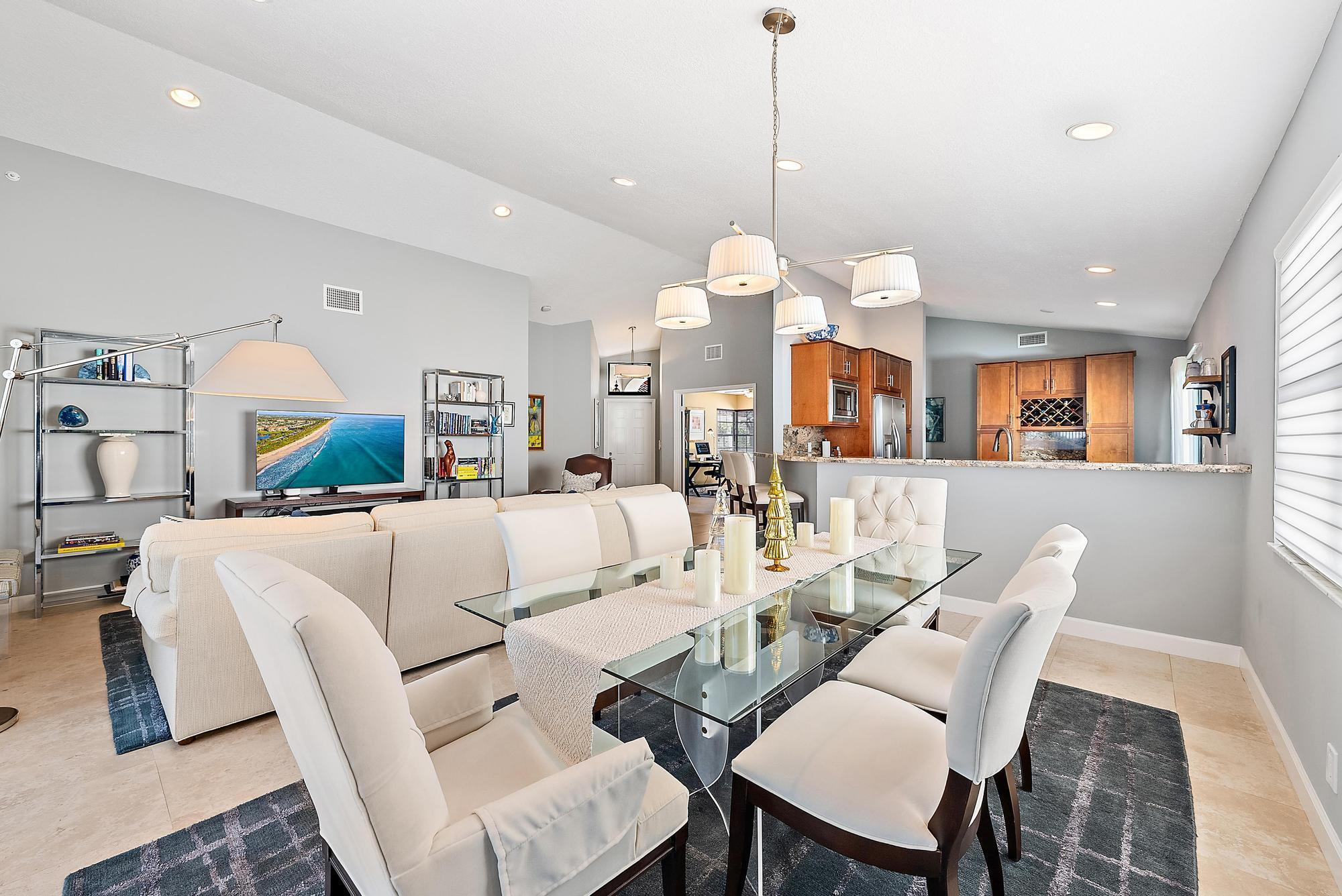 CRYSTAL POINTE PL 5 - Residential