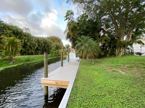 Tiny photo for 7500 W Lake Drive, Lake Clarke Shores, FL 33406 (MLS # B26009206)