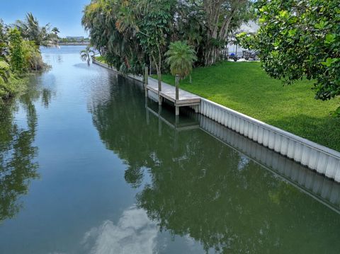 Tiny photo for 7500 W Lake Drive, Lake Clarke Shores, FL 33406 (MLS # B26009206)