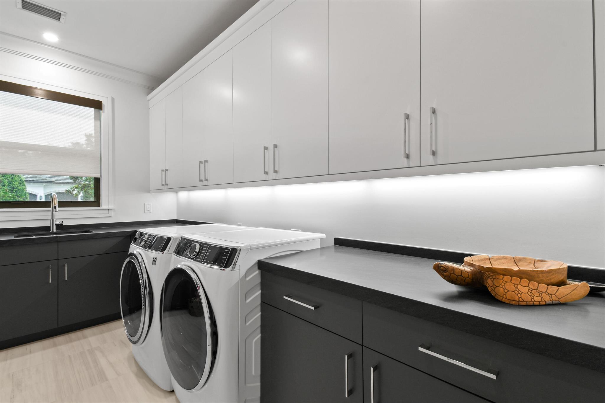 MEDALIST VILLAGE & REPLAT - Residential