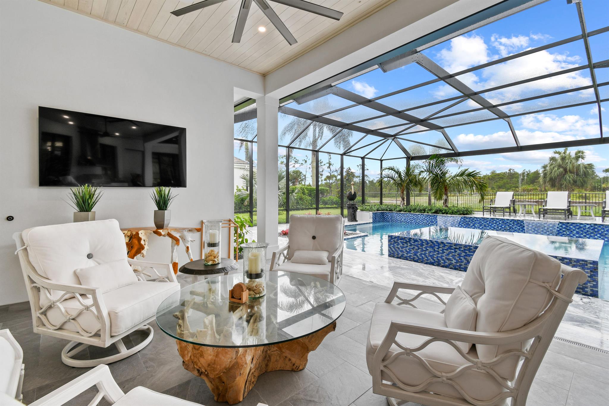 MEDALIST VILLAGE & REPLAT - Residential