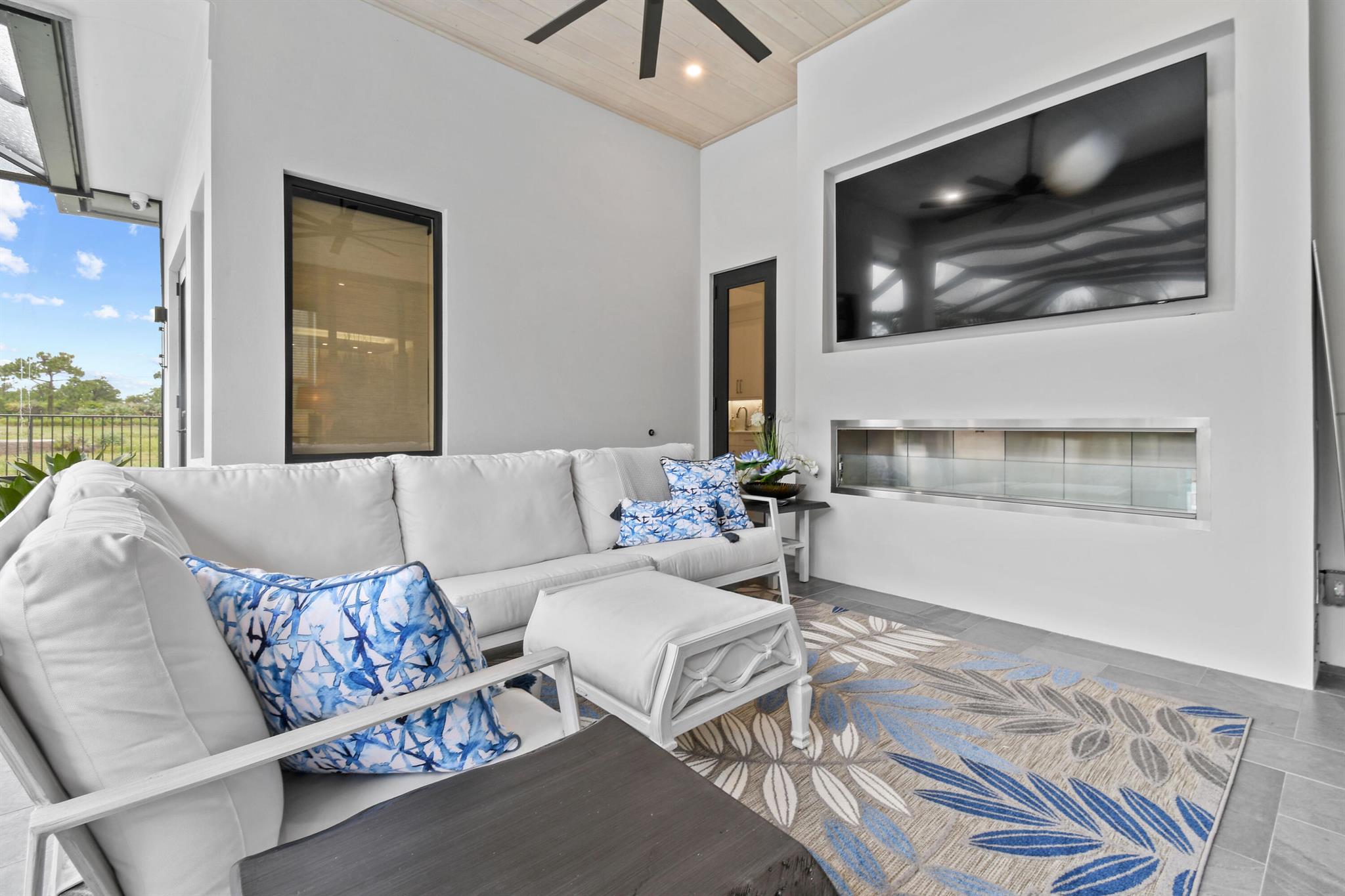 MEDALIST VILLAGE & REPLAT - Residential