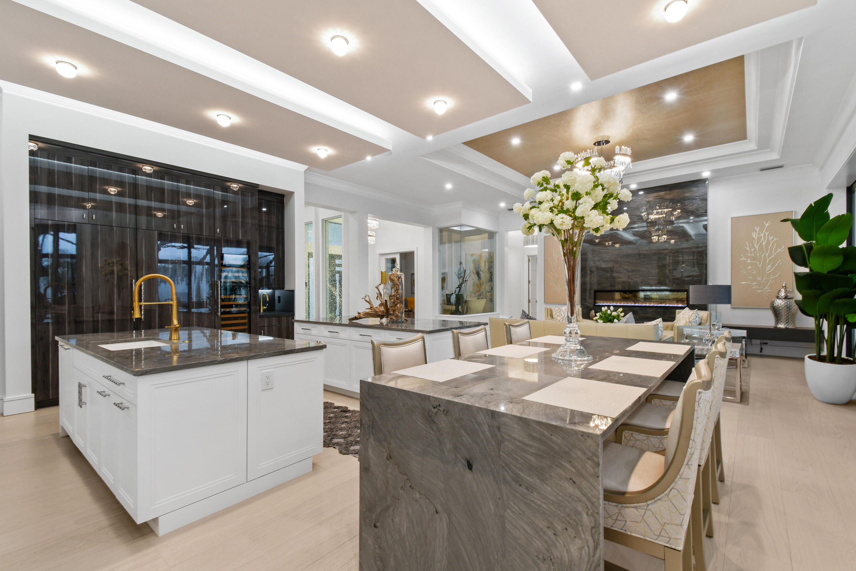 MEDALIST VILLAGE & REPLAT NO 1 A PLAT OF - Residential