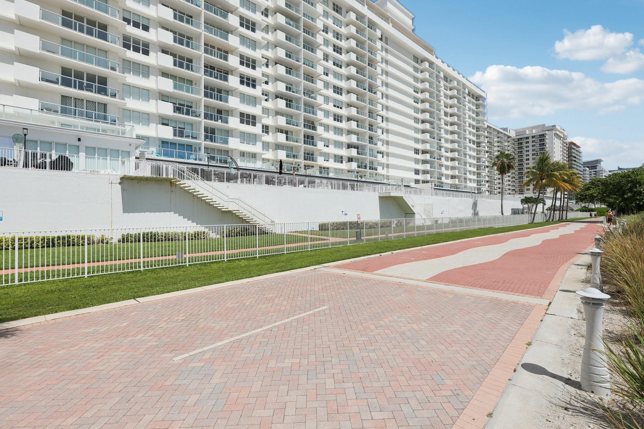 THE PAVILION CONDO - Residential