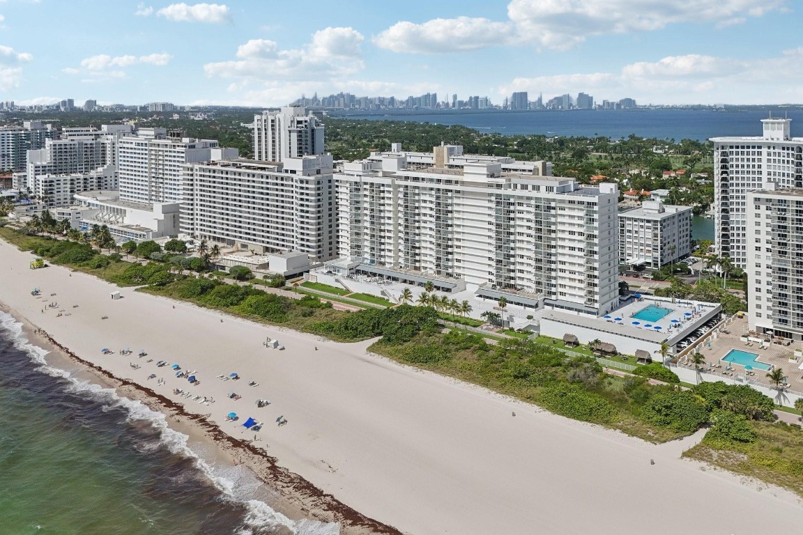 THE PAVILION CONDO - Residential