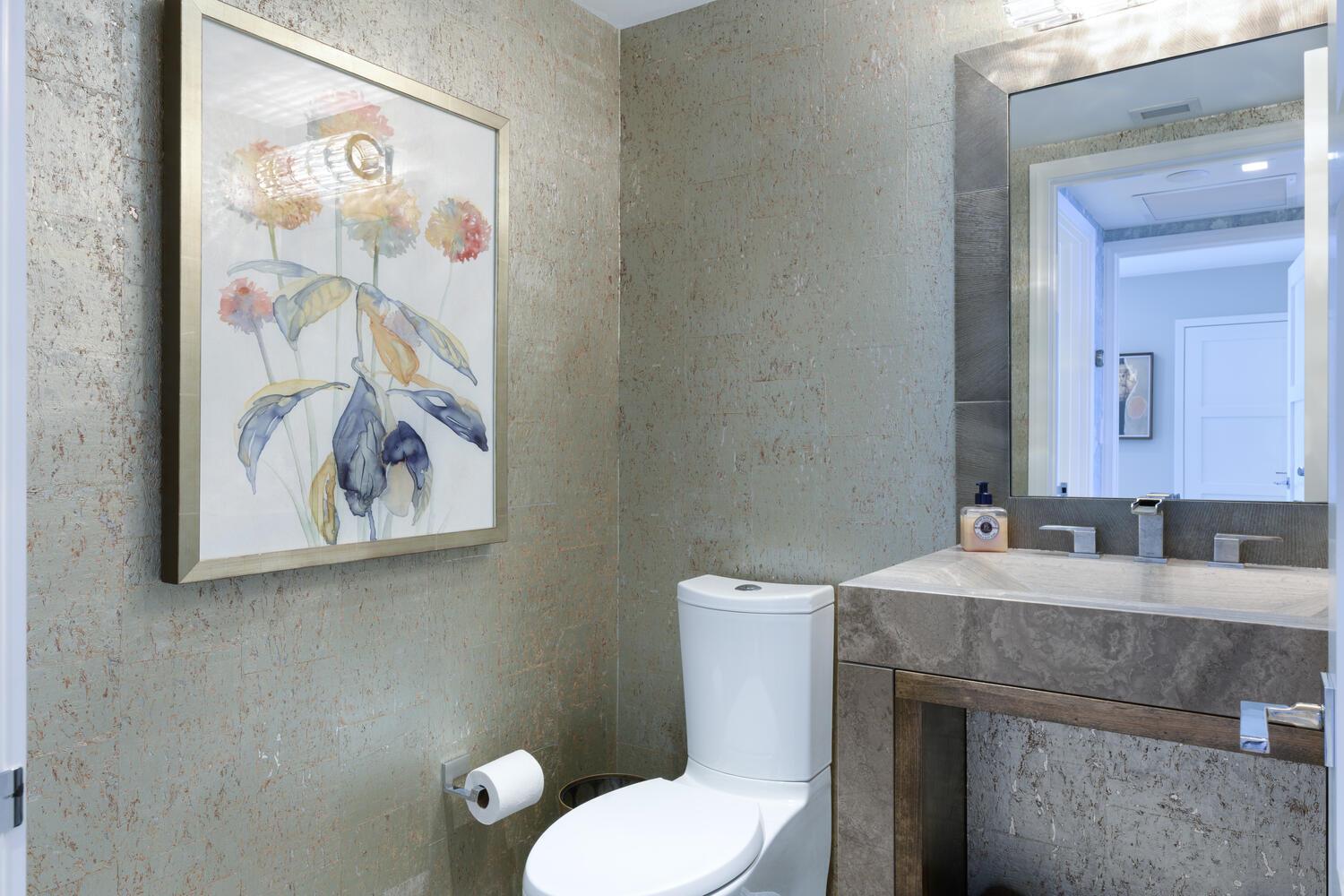 PLAZA OF THE PALM BEACHES - Residential