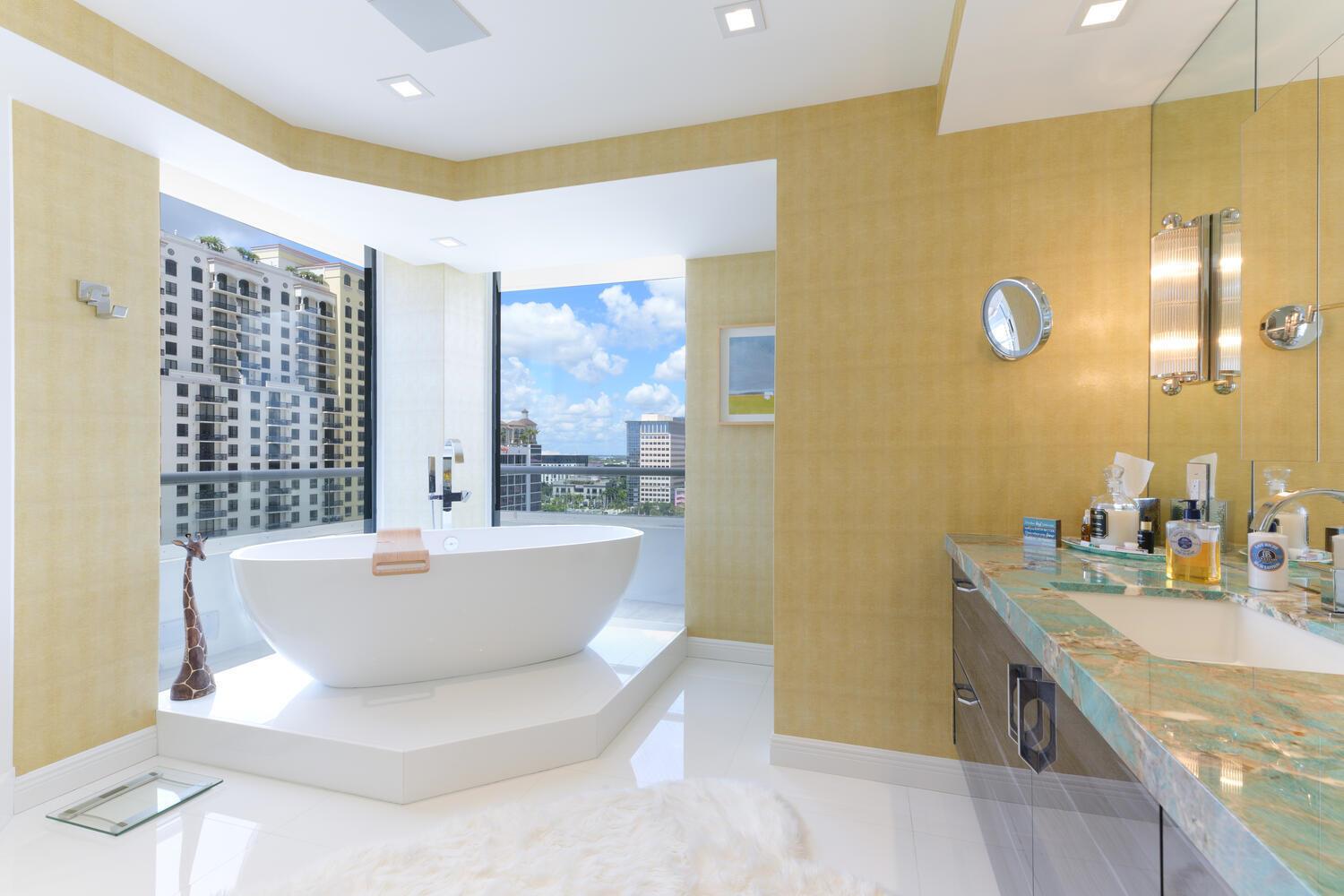 PLAZA OF THE PALM BEACHES - Residential