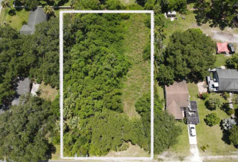 Build Your Dream Home on a Spacious Lot - Just 12 Minutes to the Beach!This fantastic 25,560+/- square foot lot offers ample space to create the home you've always envisioned. Located in a prime area just 12 minutes from multiple beautiful beaches, you'll have the perfect balance of privacy and convenience. With over half an acre of land, there's plenty of room for your dream home, RV, and all your favorite outdoor toys. Don't miss out on this incredible opportunity to own a slice of paradise. Schedule your showing today!