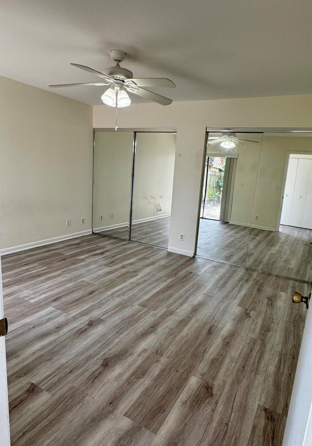 Photo of 1301 Waterview Circle, Palm Springs, FL 33461 (MLS # R11126107)