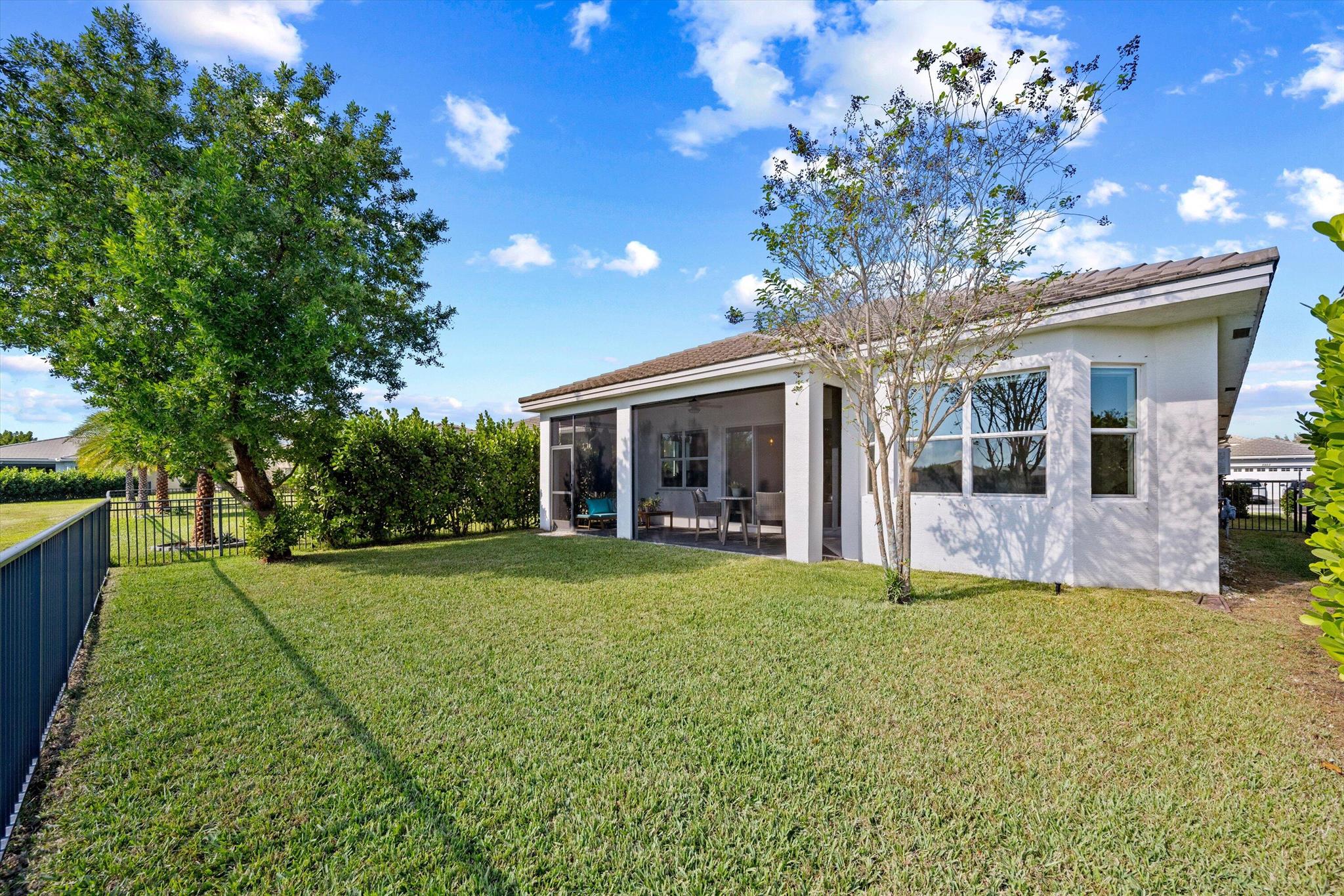 HAMMOCKS OF WESTLAKE PHAS - Residential