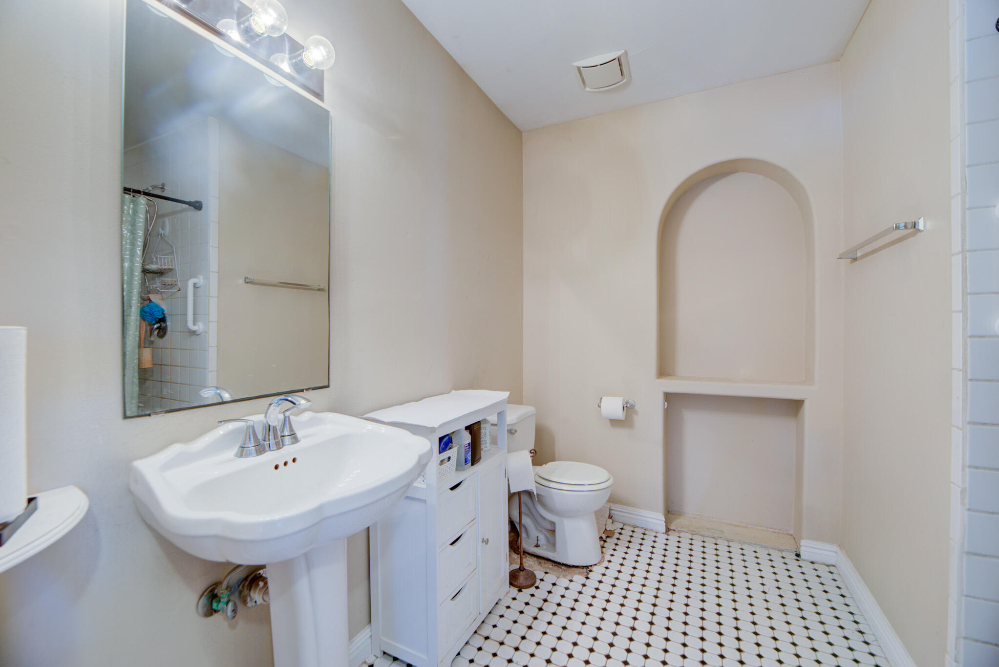 KINGSLAND PINES - Residential