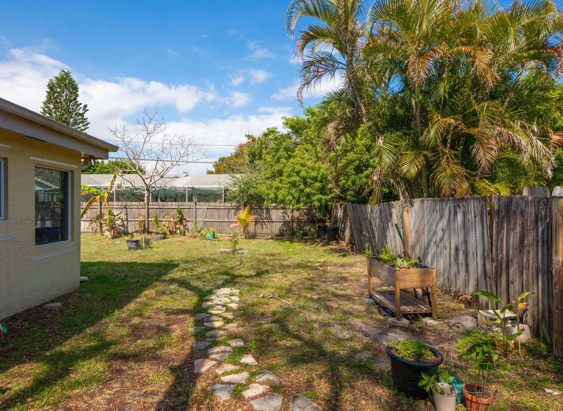 KINGSLAND PINES - Residential