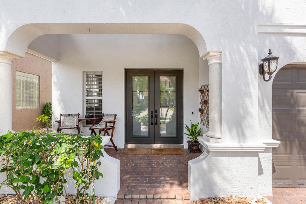 Photo of 9932 Cobblestone Creek Drive, Boynton Beach, FL 33472 (MLS # R11083473)