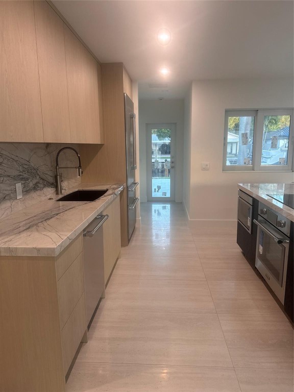 Country Club Isles 42-40 - Residential