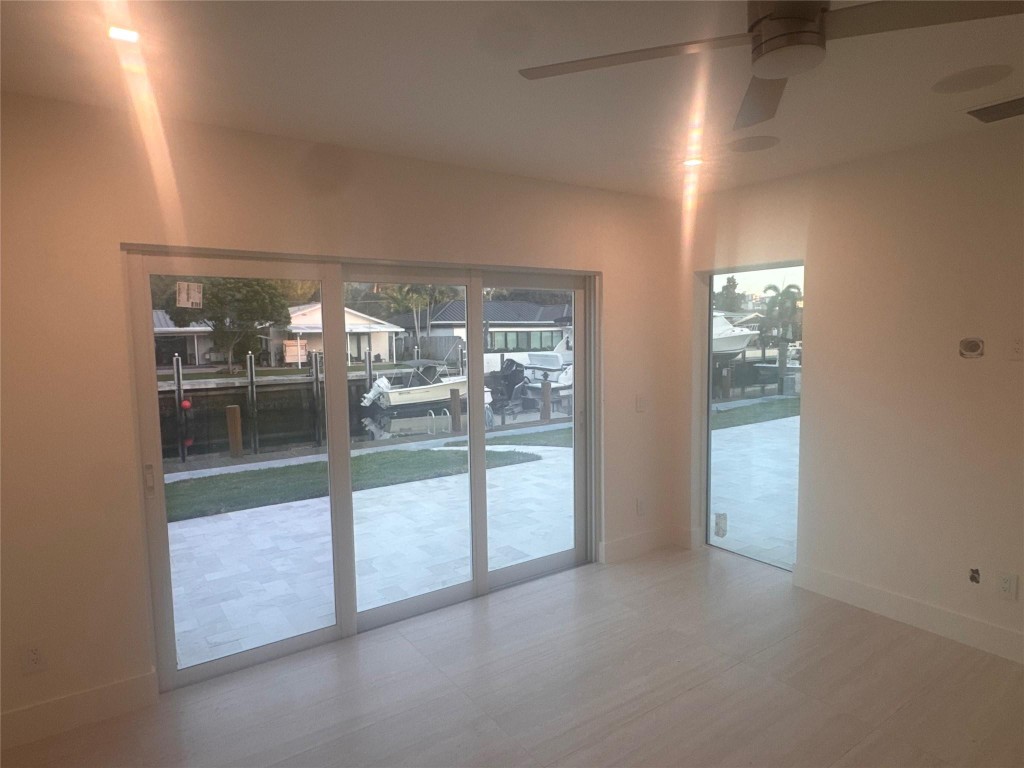 Country Club Isles 42-40 - Residential