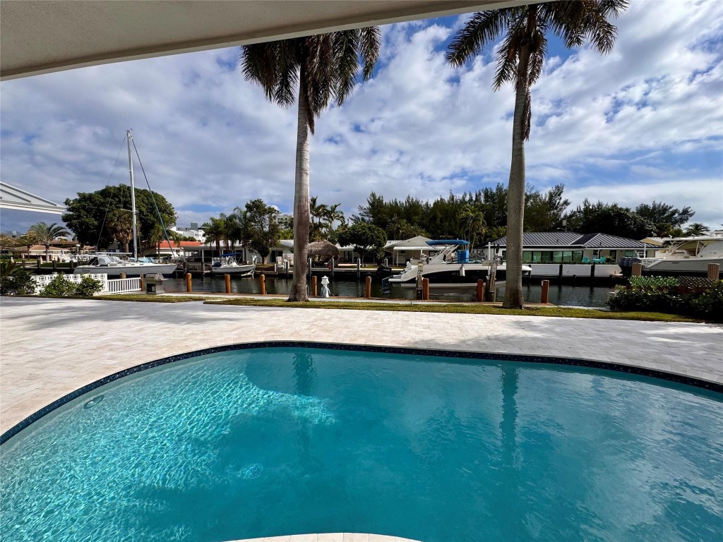 Country Club Isles 42-40 - Residential