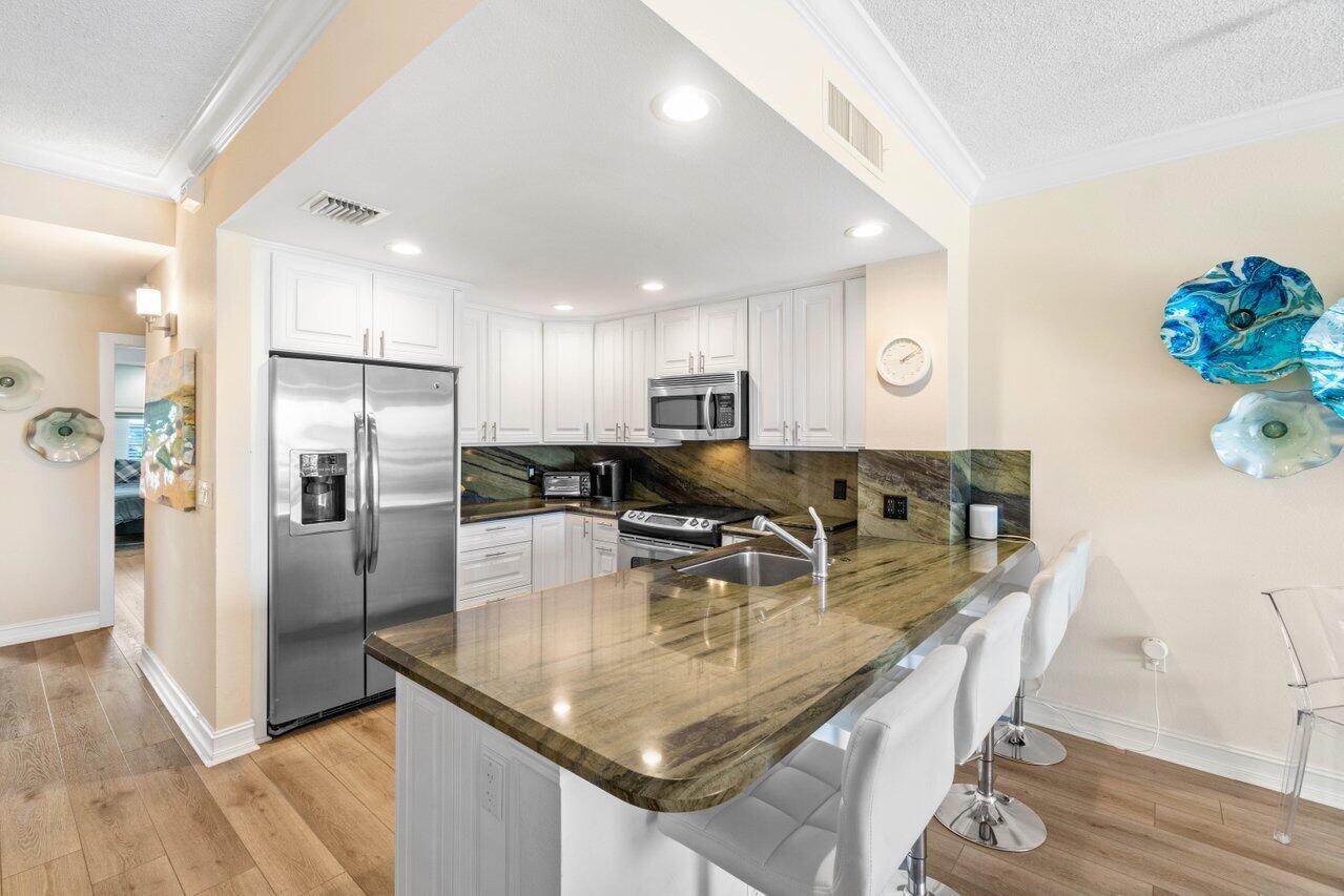 HIGHLAND BEACH CLUB CONDO - Residential Lease