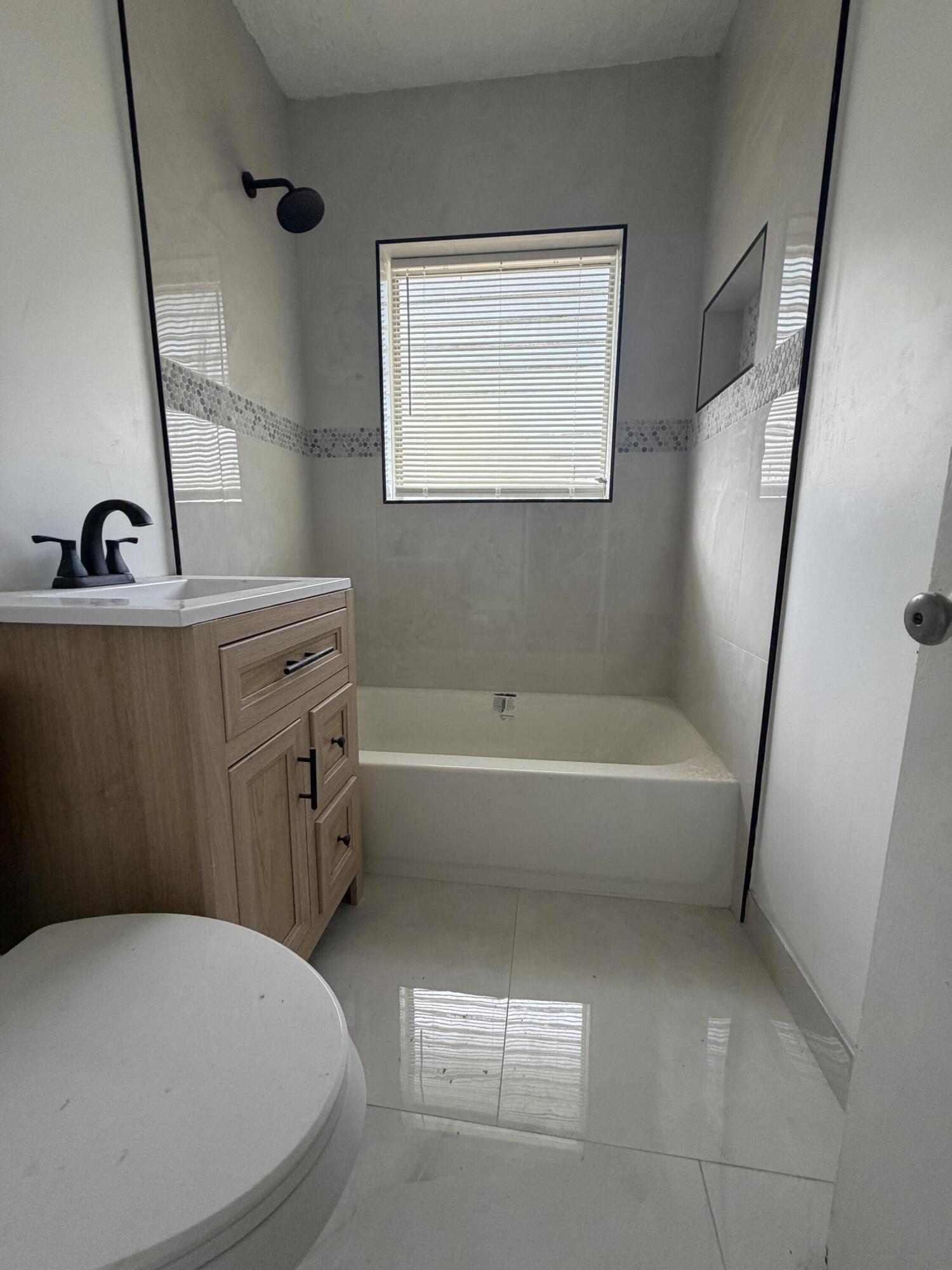 View photos, virtual tours, details... 1437 NW 10th Place