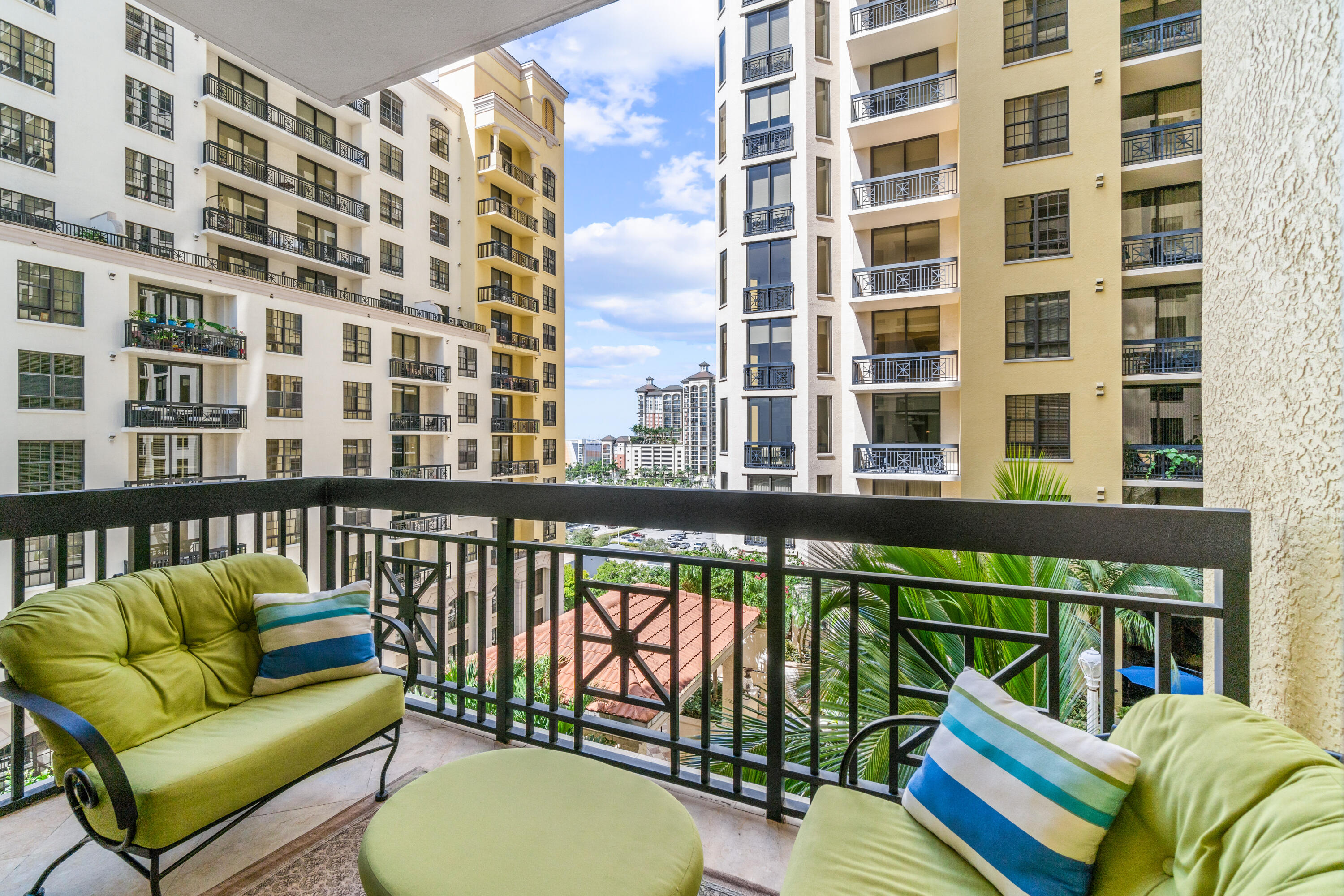 701 S Olive Avenue 715