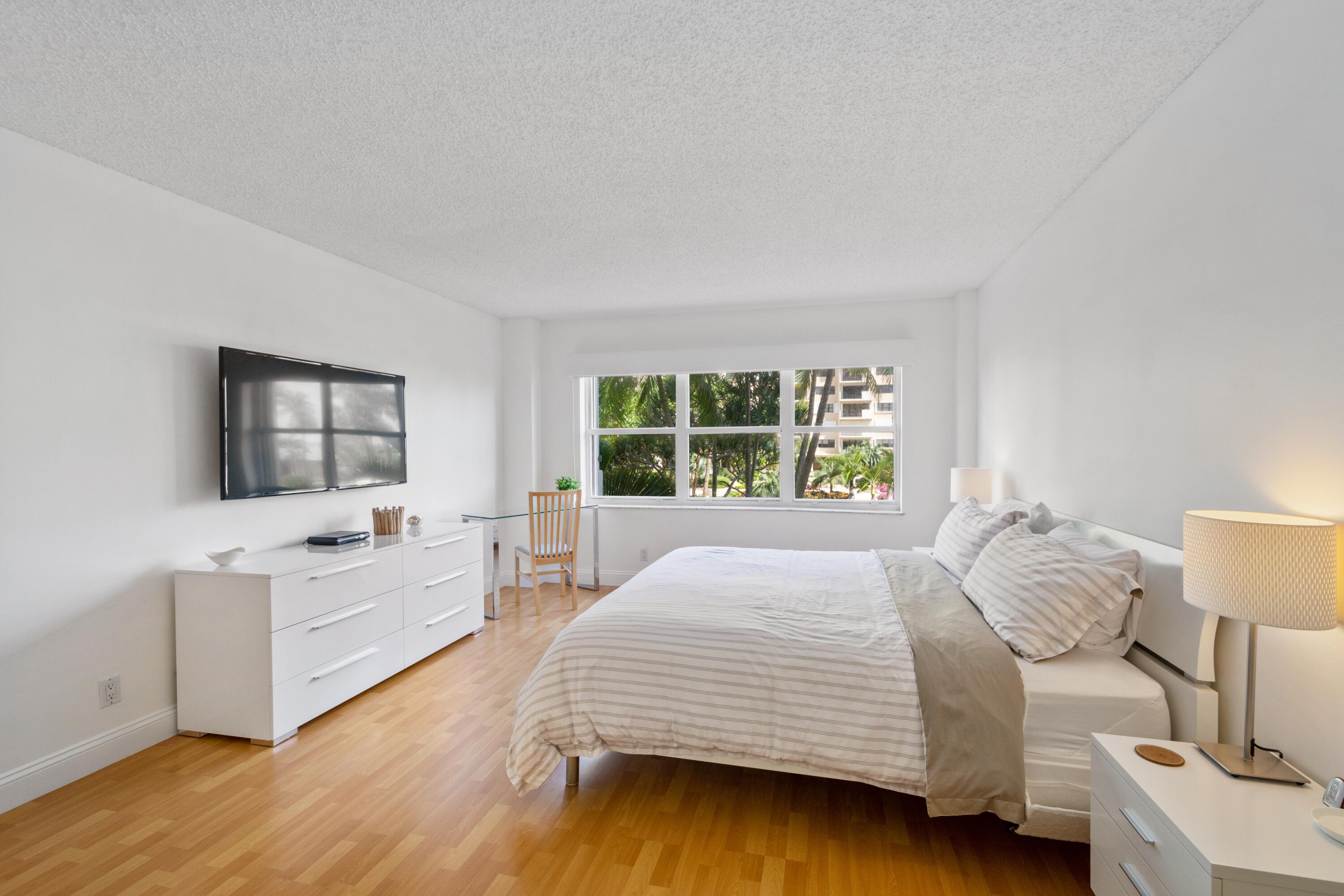 SEA RANCH CLUB B CONDO - Residential Lease