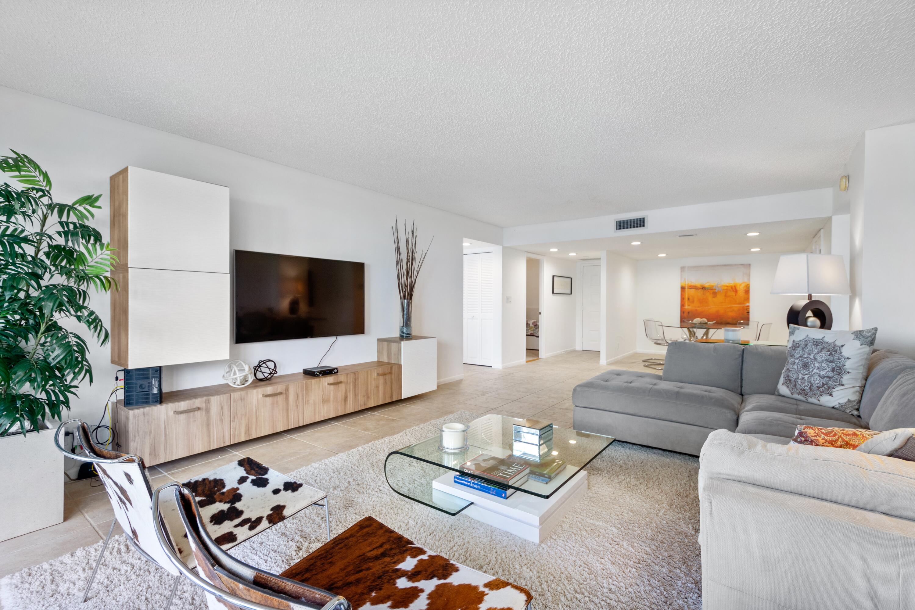 SEA RANCH CLUB B CONDO - Residential Lease