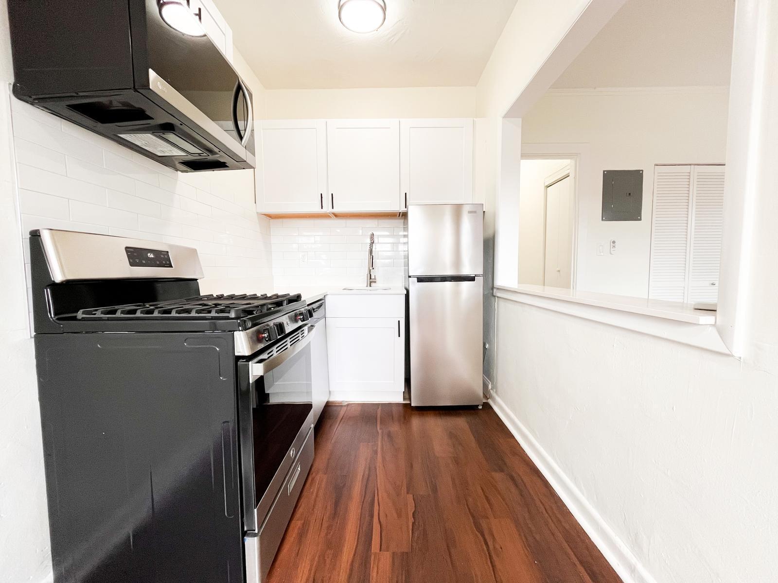 GRANDVIEW HEIGHTS - Residential Lease