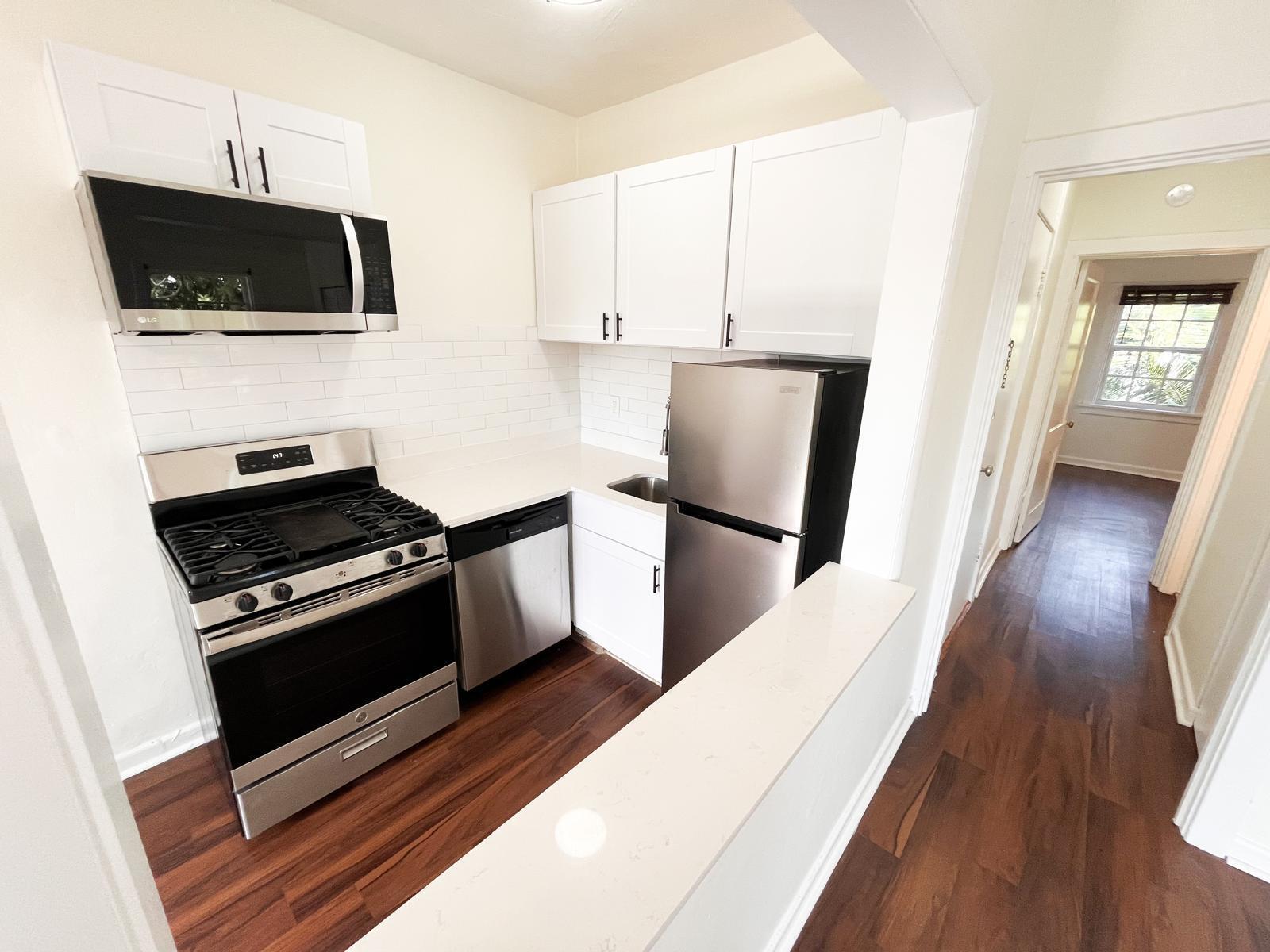 GRANDVIEW HEIGHTS - Residential Lease