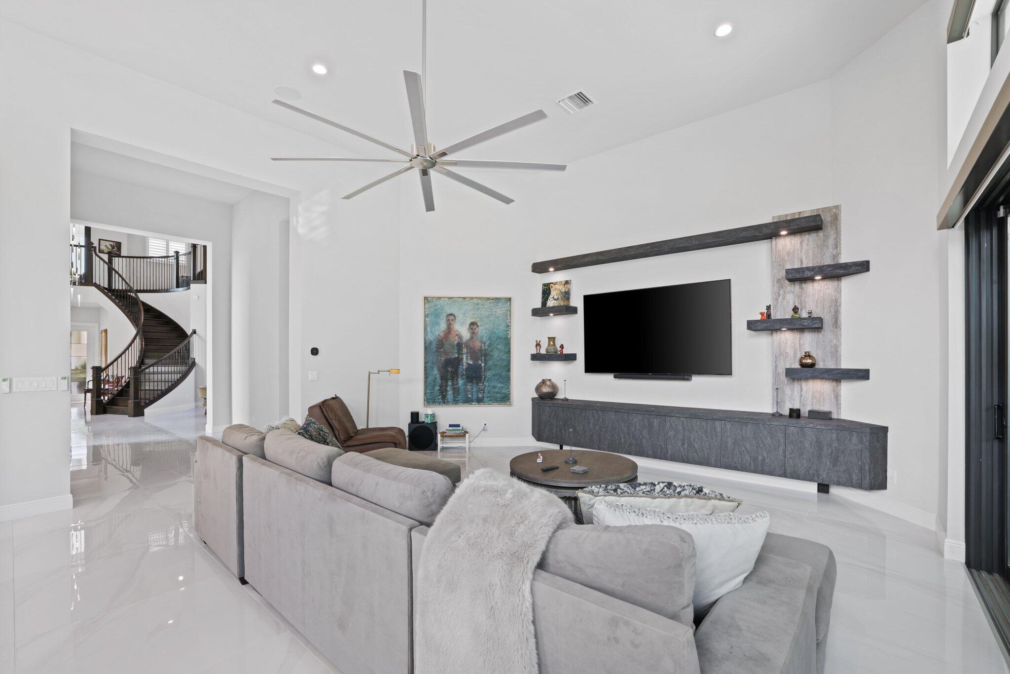 Royal Palm Polo - Residential