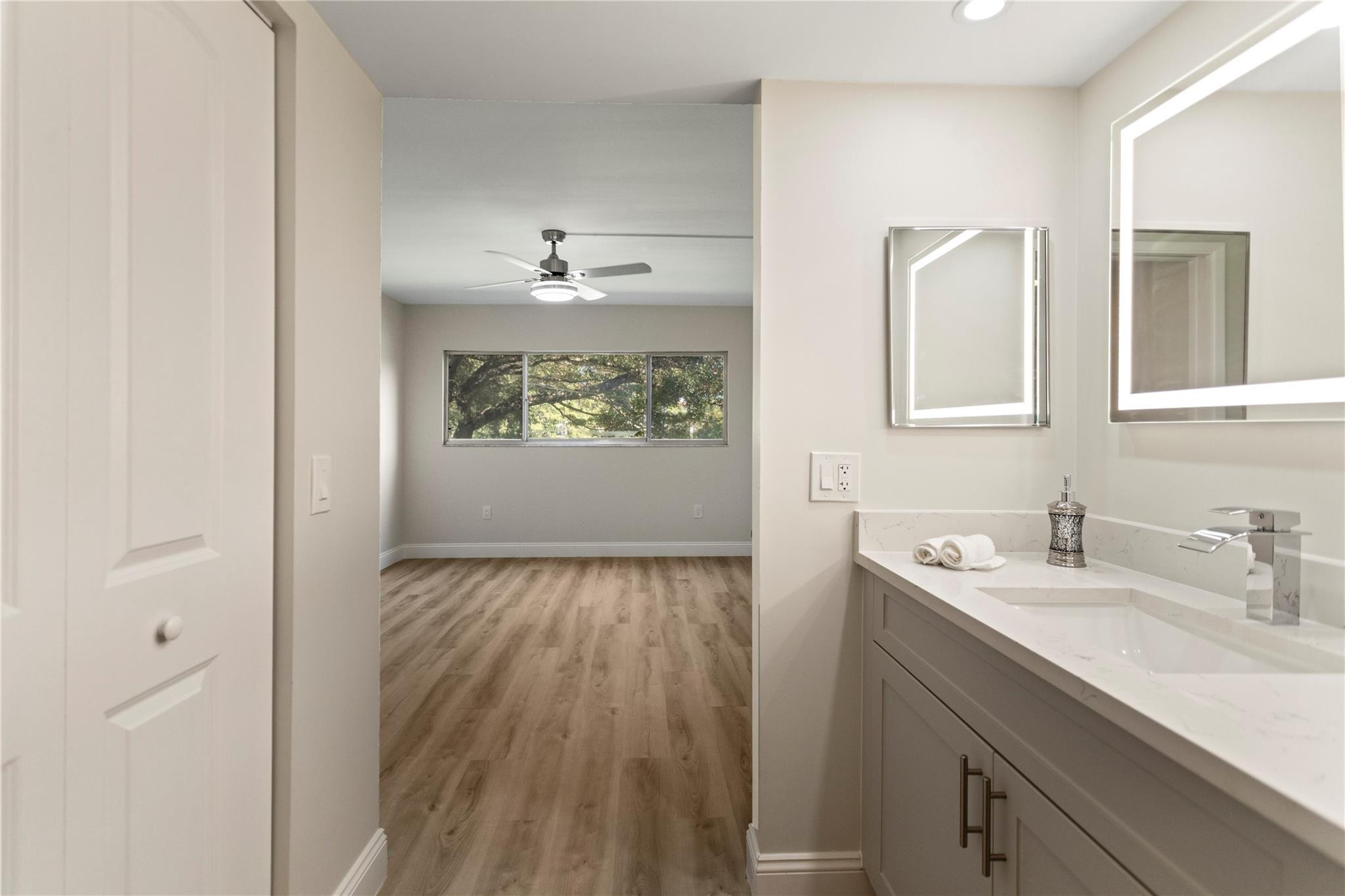 IVANHOE EAST - Residential Lease