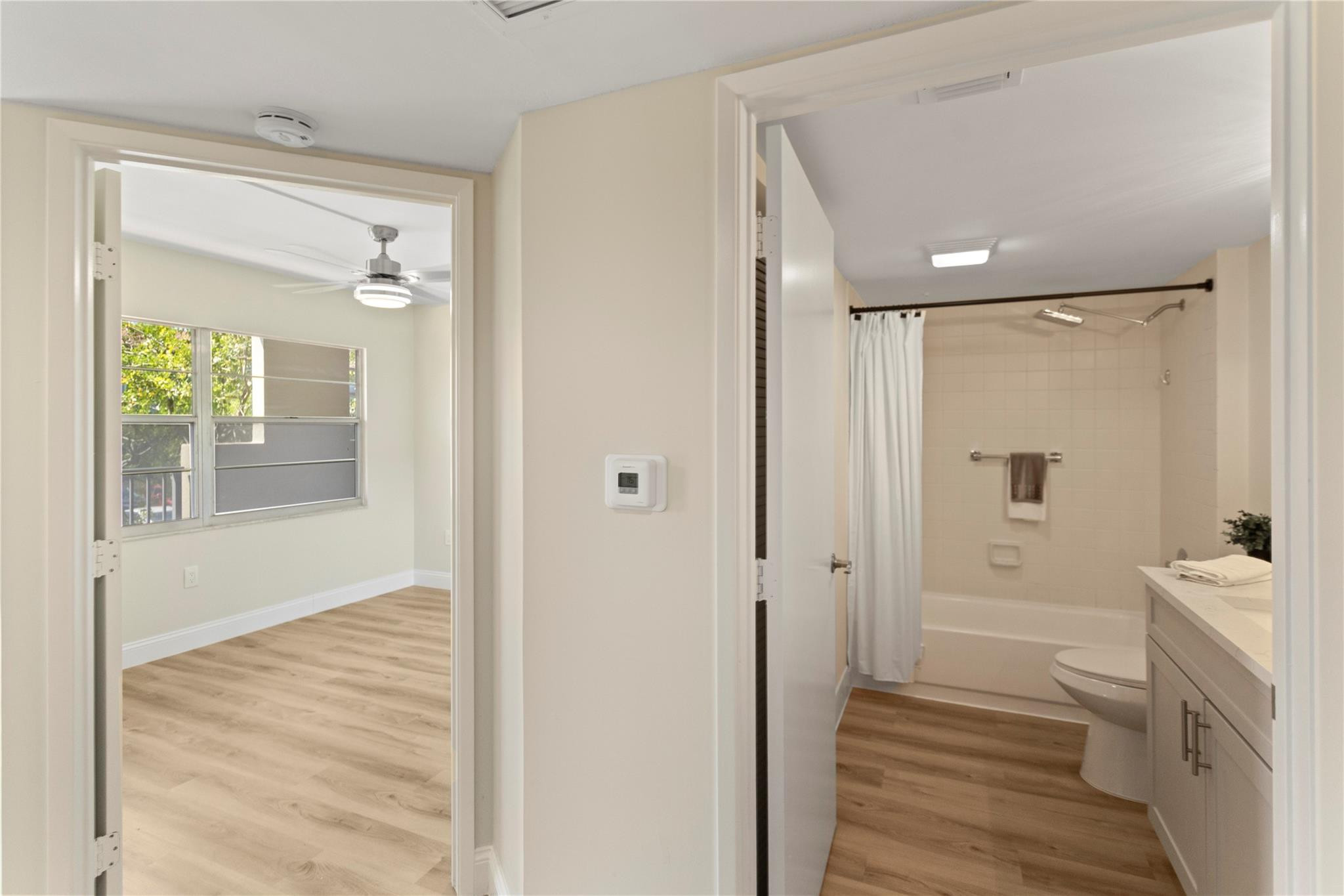 IVANHOE EAST - Residential Lease