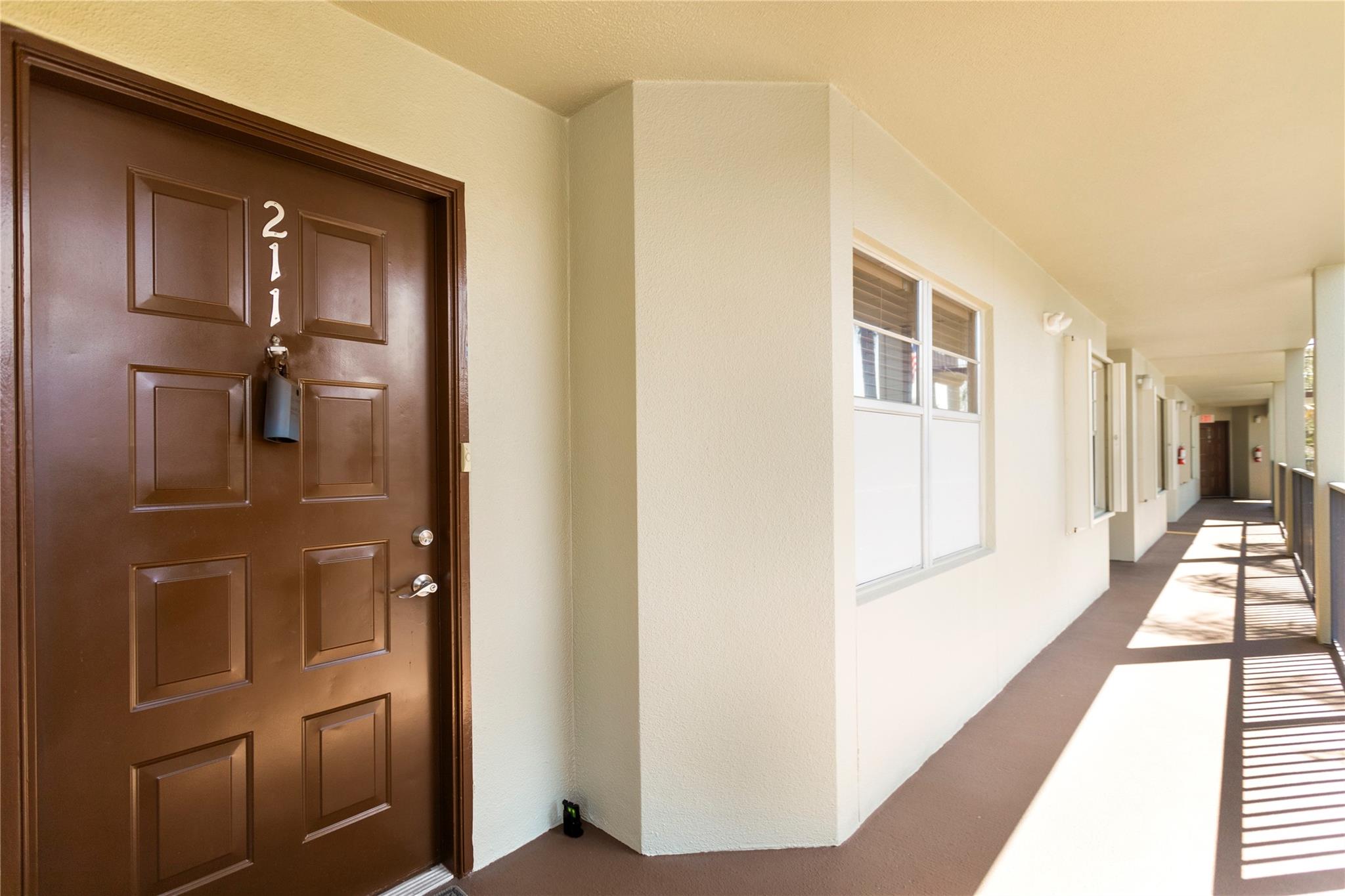 IVANHOE EAST - Residential Lease