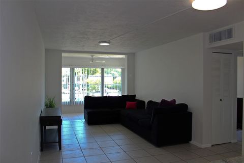 Condominium in Plantation FL 7000 17th St St 6.jpg