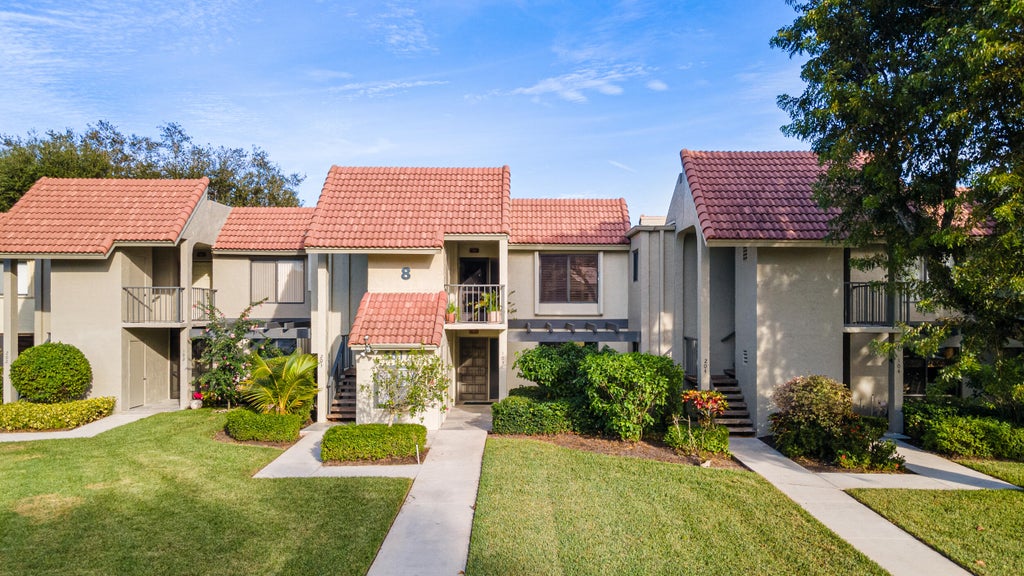 Photo of 5617 Fairway Park Drive #203, Boynton Beach, FL 33437 (MLS # R10940915)