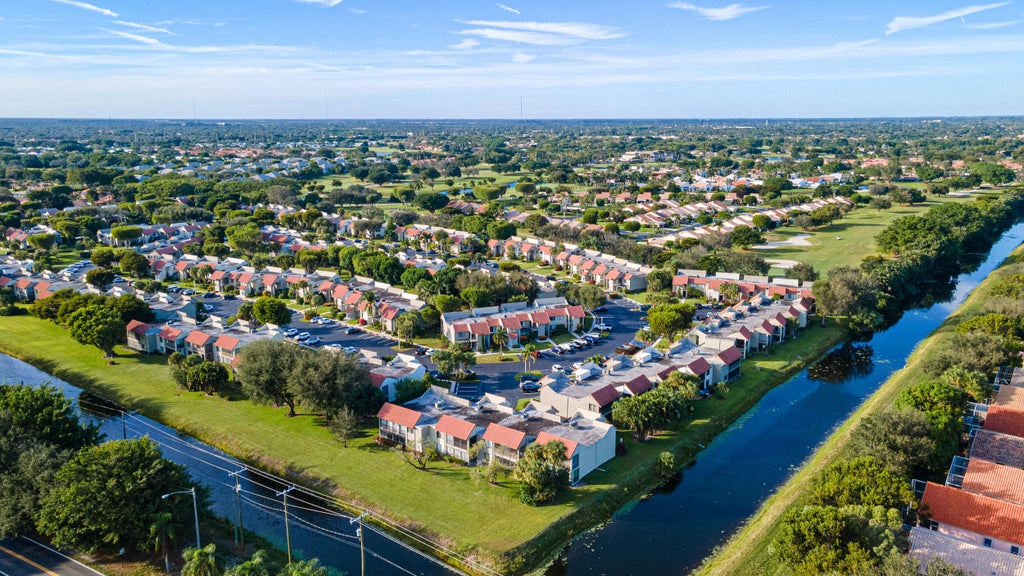 Photo of 5617 Fairway Park Drive #203, Boynton Beach, FL 33437 (MLS # R10940915)