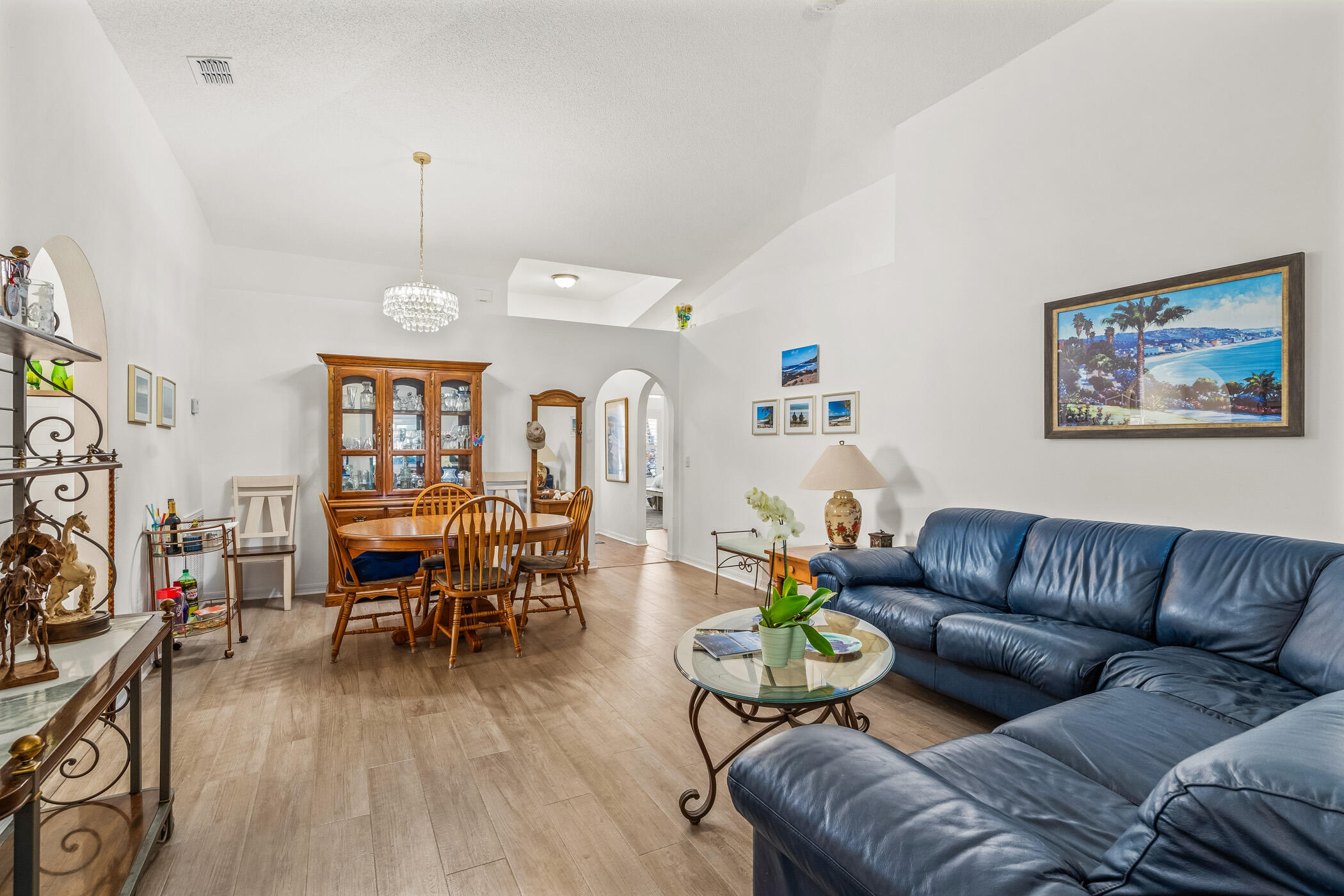 MAJESTIC OAKS - Residential